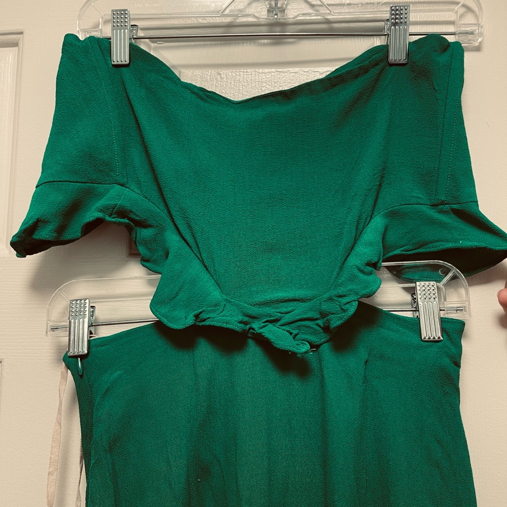 This stunning maxi dress is perfect for your next event!